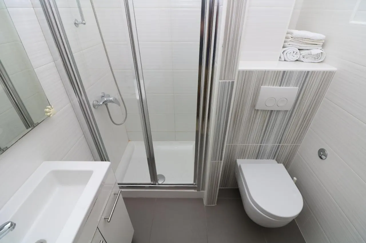 Apartment Gunga With Terrace Baska  0*, Baska (Krk) Croatia