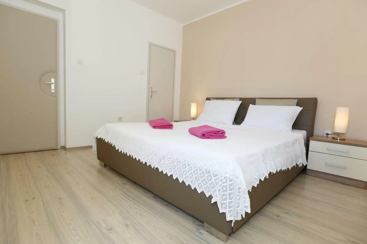 Apartment Gunga With Terrace Baska   Baska (Krk)
